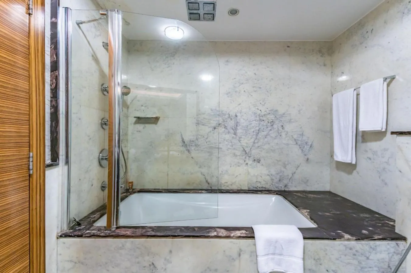 Artistic Penthouse With Amazing Jbr Beach And Sea View Dubai