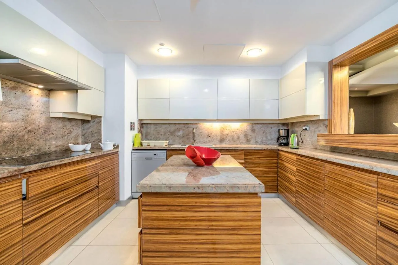 Artistic Penthouse With Amazing Jbr Beach And Sea View Dubai